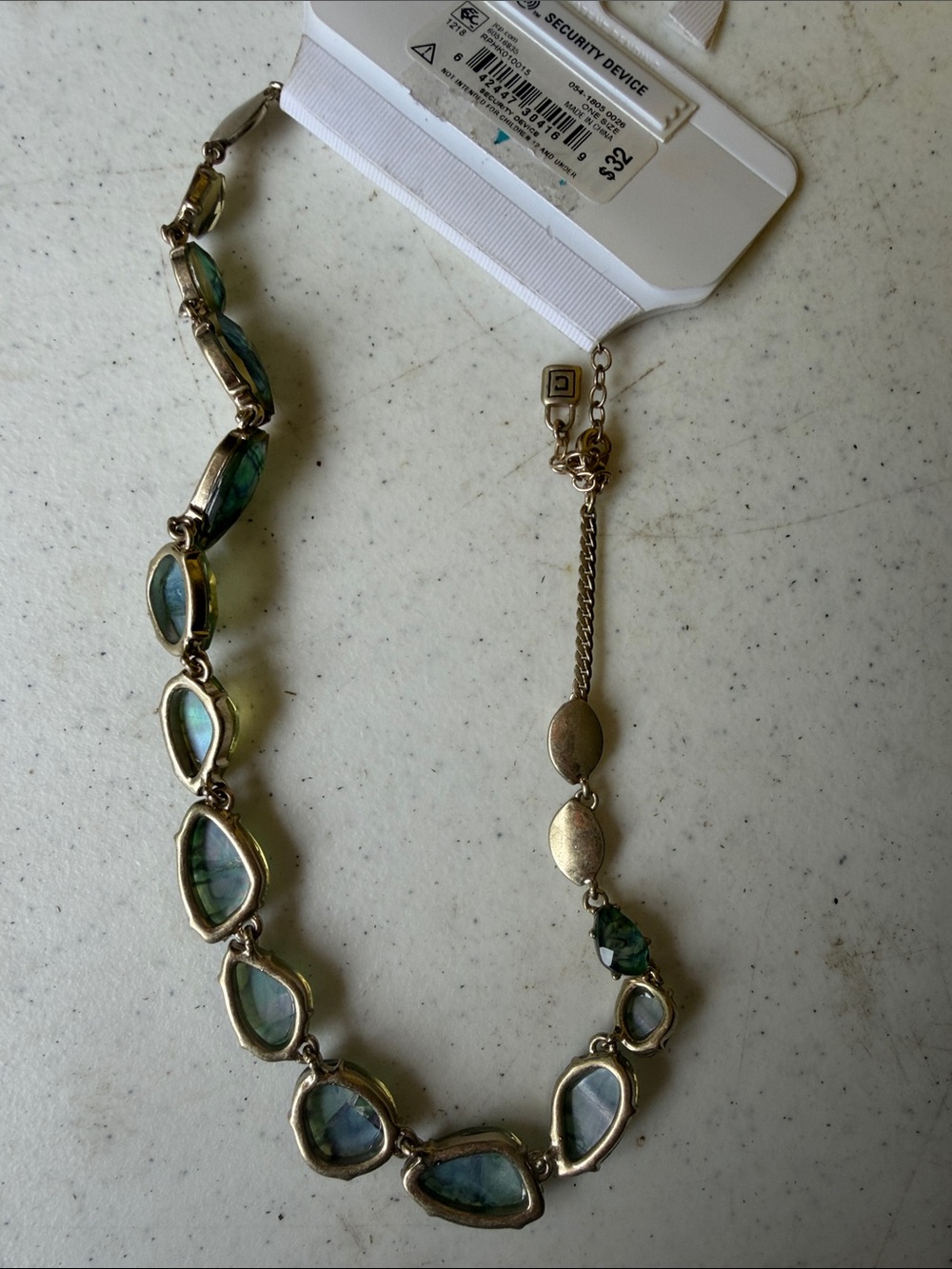 NWT Chaps Iridescent Green Necklace - Picture 3 of 3